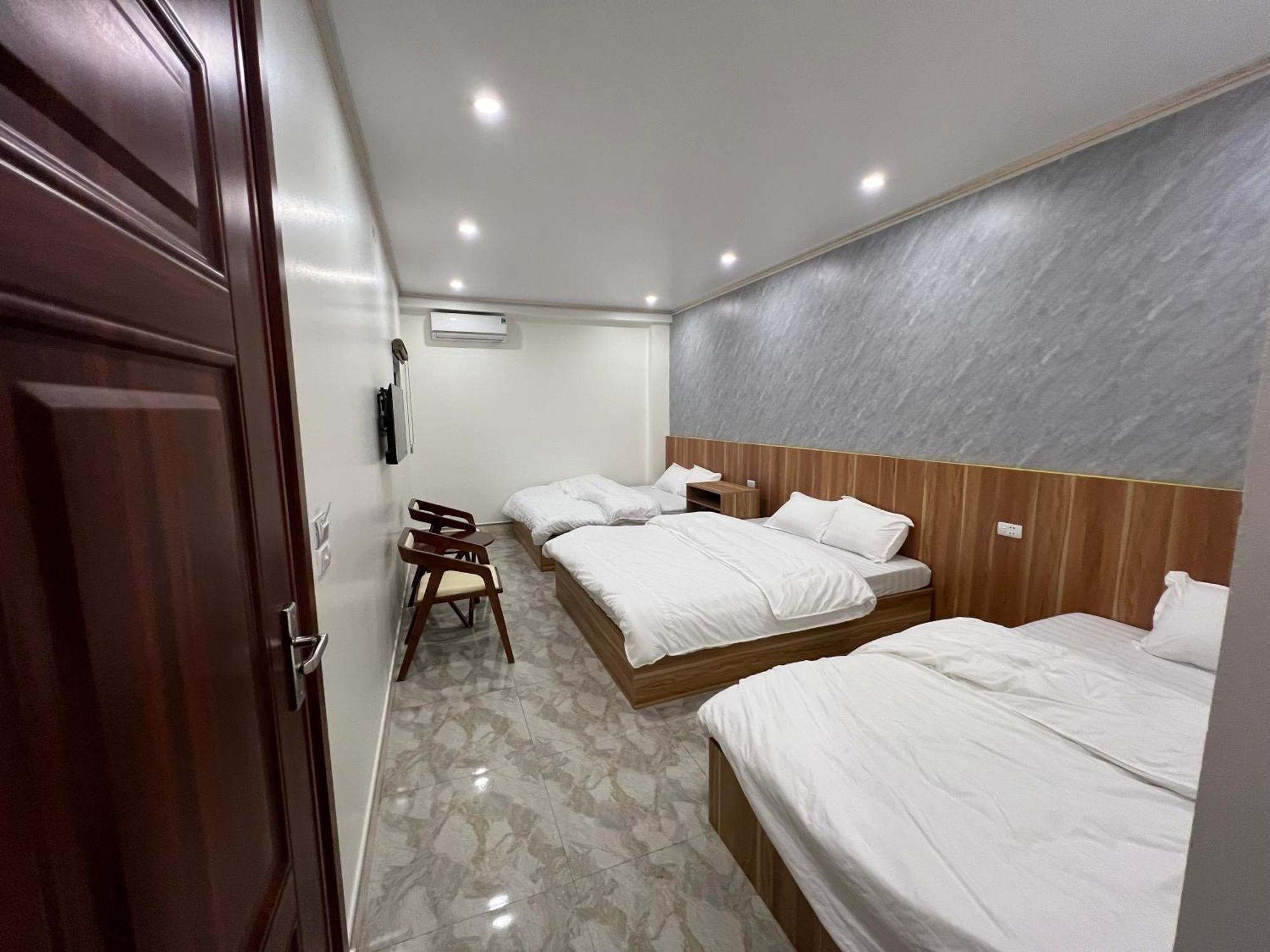 Phu Dat Hotel Dong Van  Exterior photo